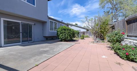 3221 Saturn Dr, Sacramento, CA 95827 Photo