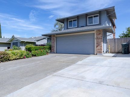 3221 Saturn Dr, Sacramento, CA 95827 Photo
