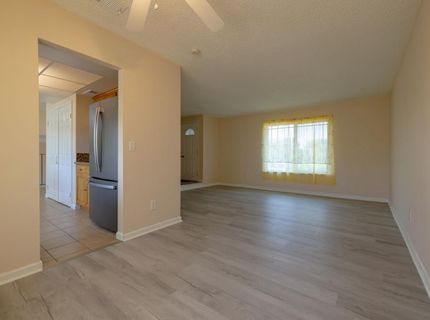 3221 Saturn Dr, Sacramento, CA 95827 Photo