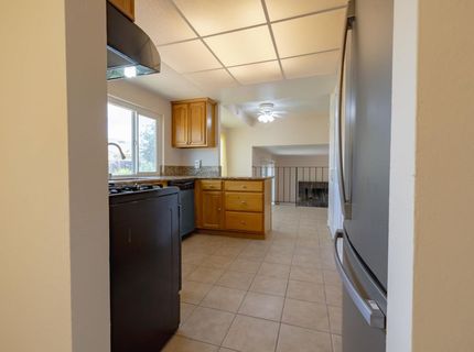 3221 Saturn Dr, Sacramento, CA 95827 Photo