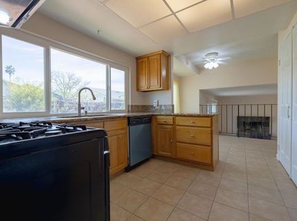 3221 Saturn Dr, Sacramento, CA 95827 Photo