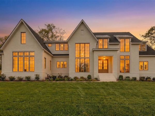 6600 Fleetwood Dr, Nashville, TN 37209