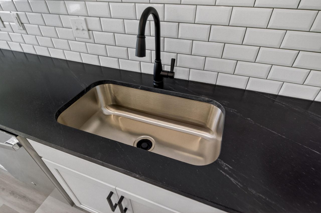 205 Garbon Drive Photo 17