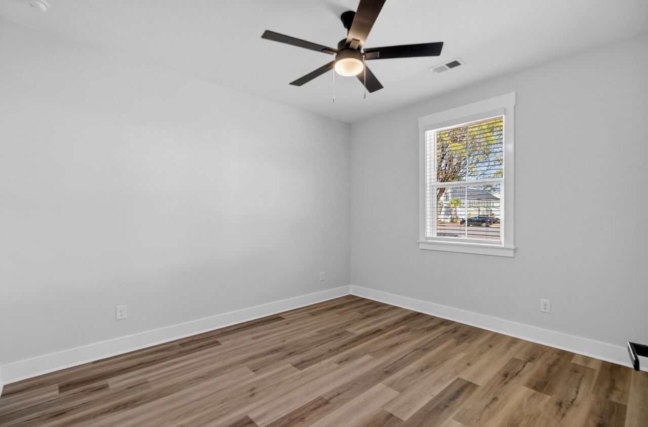 205 Garbon Drive Photo 26