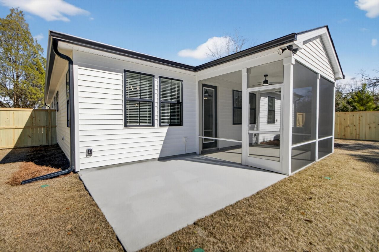 205 Garbon Drive Photo 34