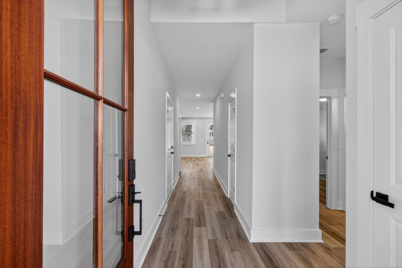 205 Garbon Drive Photo 5