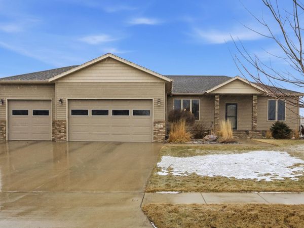 4727 6th Street W, West Fargo, ND 58078