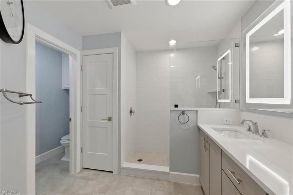 909 Reef Point Cir, Naples, FL 34108 Photo