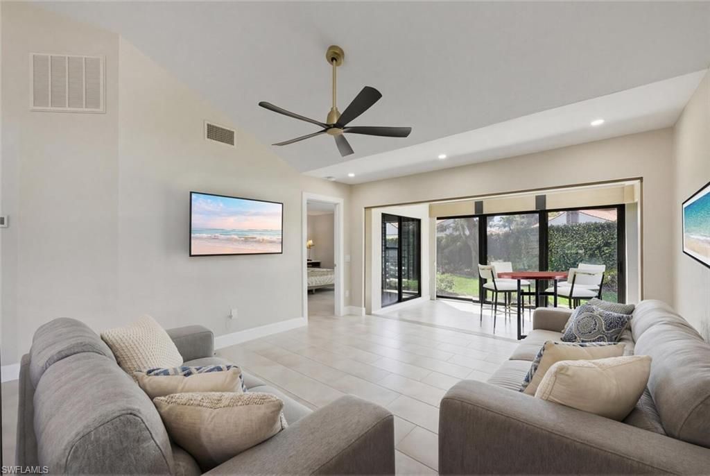 909 Reef Point Cir, Naples, FL 34108 Photo