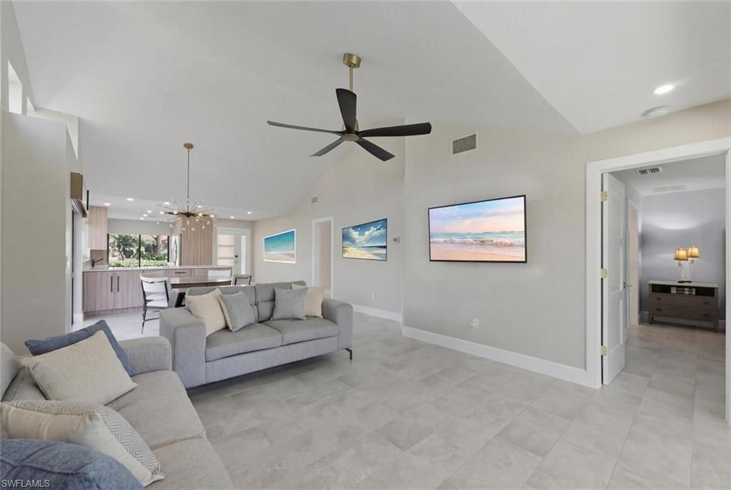 909 Reef Point Cir, Naples, FL 34108 Photo