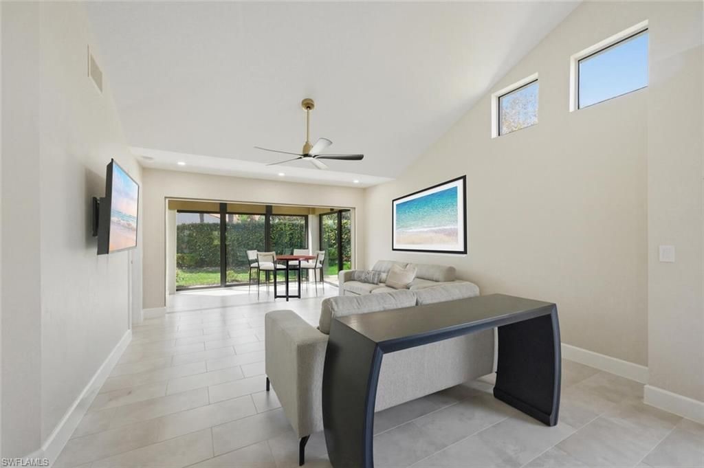 909 Reef Point Cir, Naples, FL 34108 Photo