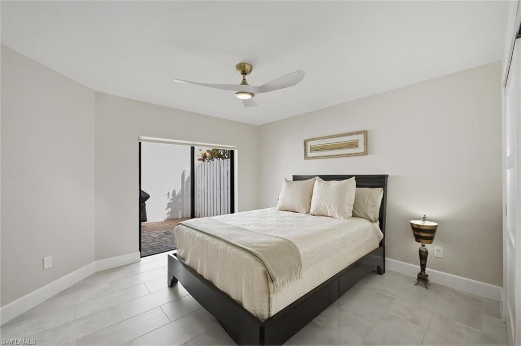 909 Reef Point Cir, Naples, FL 34108 Photo