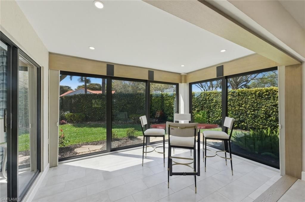 909 Reef Point Cir, Naples, FL 34108 Photo