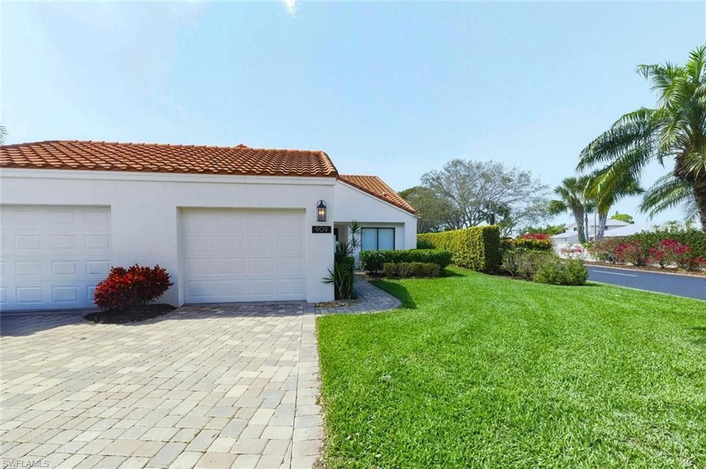 909 Reef Point Cir, Naples, FL 34108 Photo