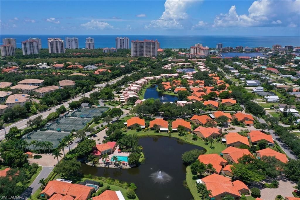 909 Reef Point Cir, Naples, FL 34108 Photo