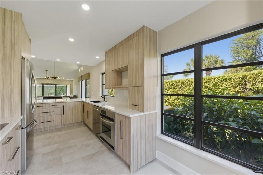 909 Reef Point Cir, Naples, FL 34108 Photo