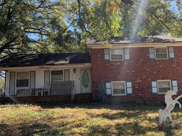 1000 Bobby Lane, Charlotte, NC 28211