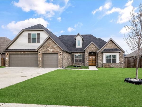 1122 Giulia Avenue , Tontitown, AR 72762