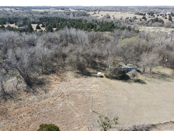 2441 E Rock Creek Road , Blanchard, OK 73010