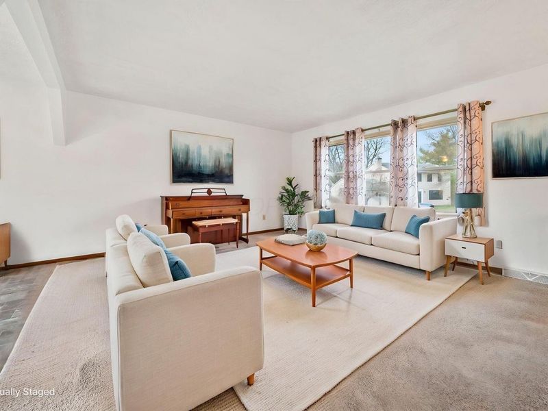 357 Highland Way , Worthington, OH 43085 Photo 3