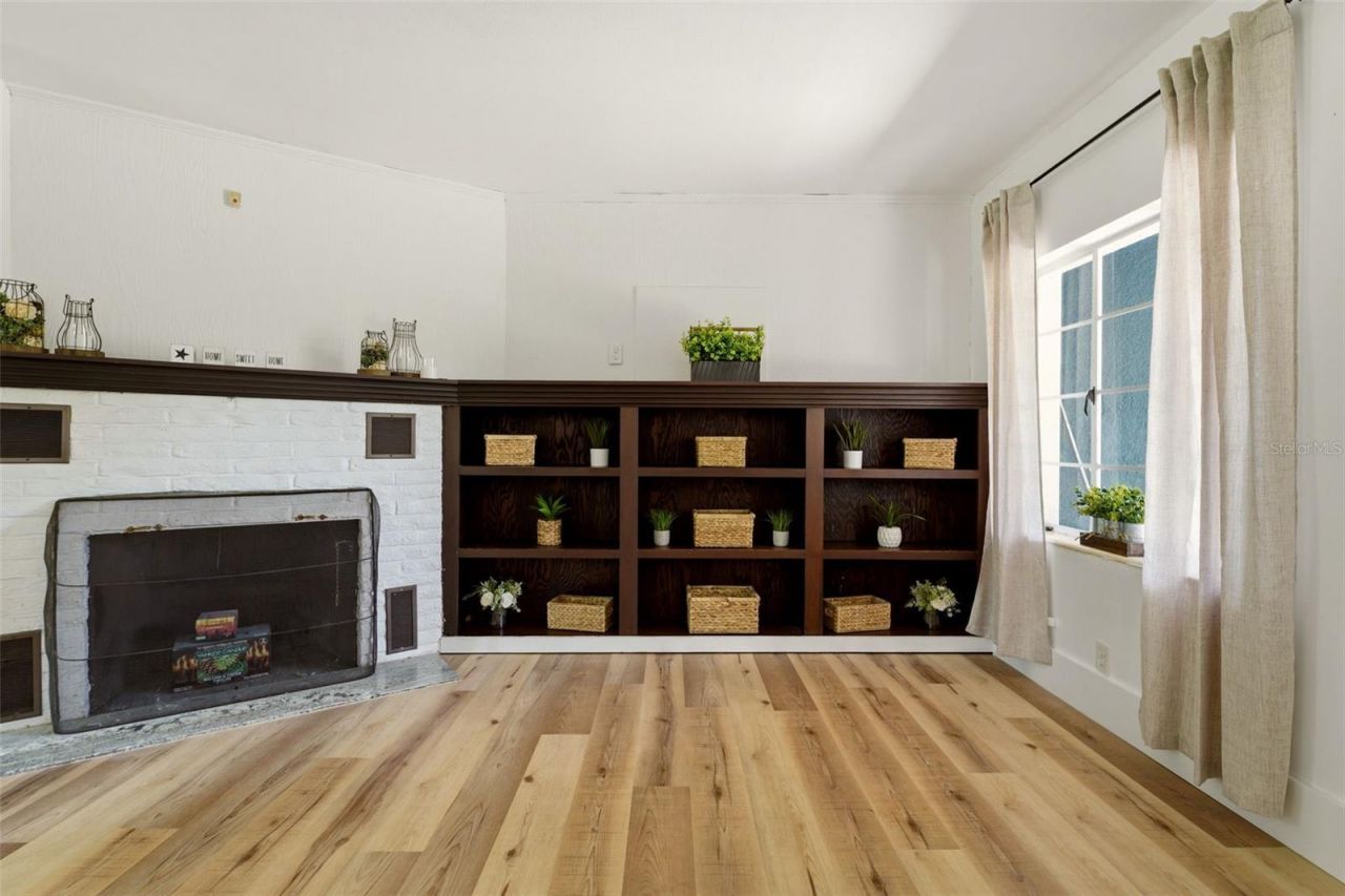 418 Edwards Drive, Sarasota, FL 34243 Photo