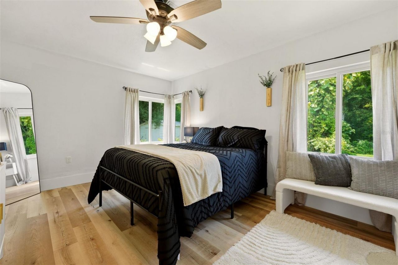 418 Edwards Drive, Sarasota, FL 34243 Photo