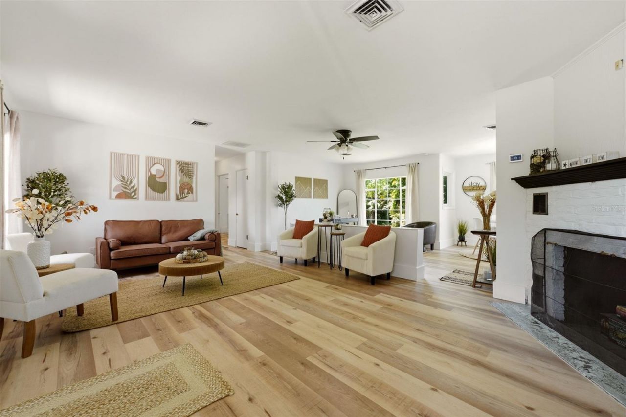 418 Edwards Drive, Sarasota, FL 34243 Photo
