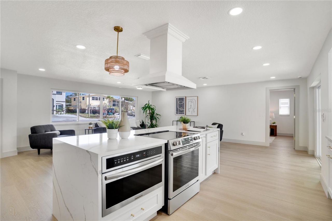 13956 80th Avenue, Seminole, FL 33776 Photo