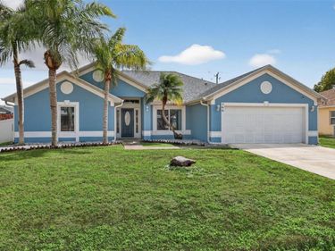566 SW SEA HOLLY TERRACE , PORT ST LUCIE, FL 34984