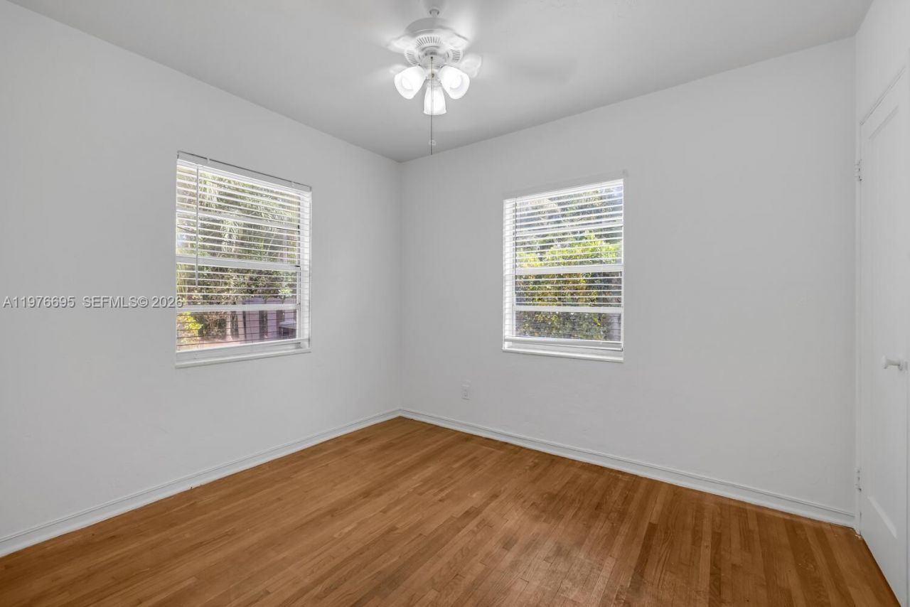 11801 NE 11th Ave, Biscayne Park, FL 33161 Photo