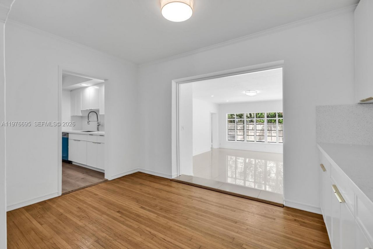 11801 NE 11th Ave, Biscayne Park, FL 33161 Photo