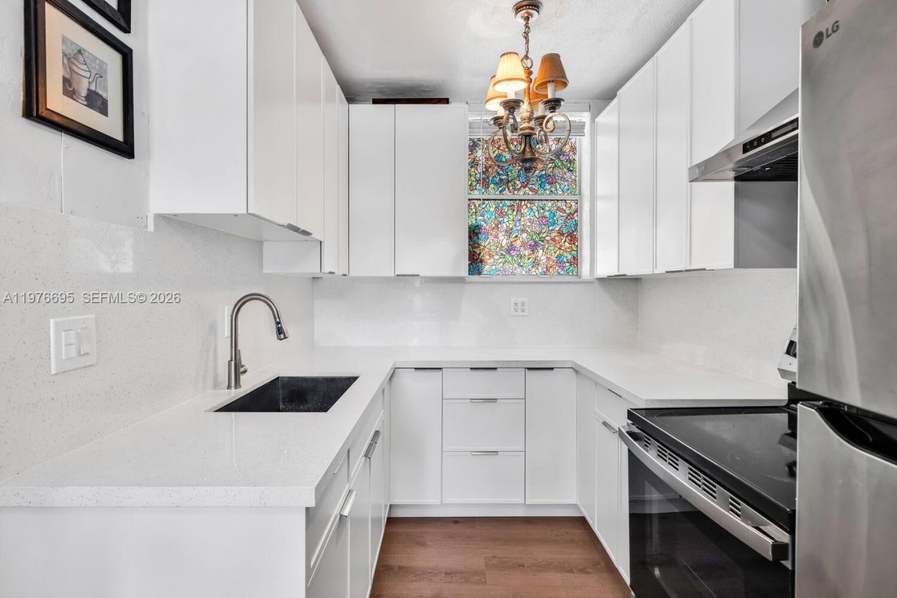 11801 NE 11th Ave, Biscayne Park, FL 33161 Photo