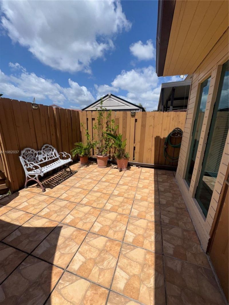 13464 SW 11th Ter , Miami, FL 33184 Photo