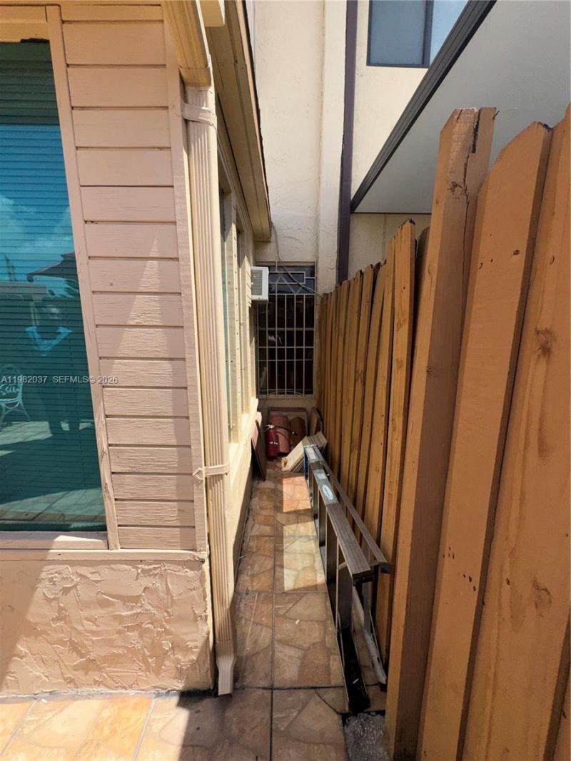 13464 SW 11th Ter , Miami, FL 33184 Photo