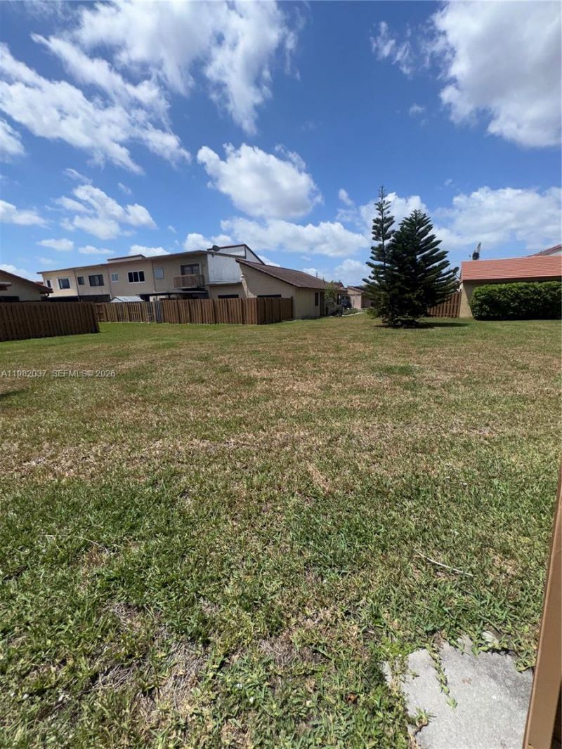 13464 SW 11th Ter , Miami, FL 33184 Photo