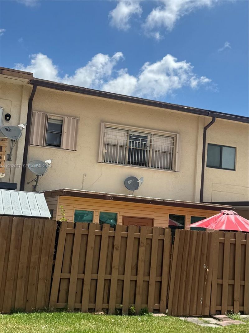 13464 SW 11th Ter , Miami, FL 33184 Photo