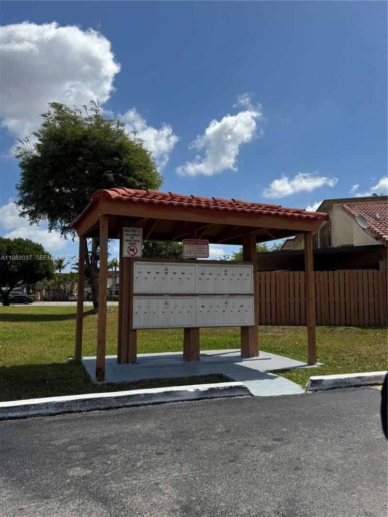 13464 SW 11th Ter , Miami, FL 33184 Photo