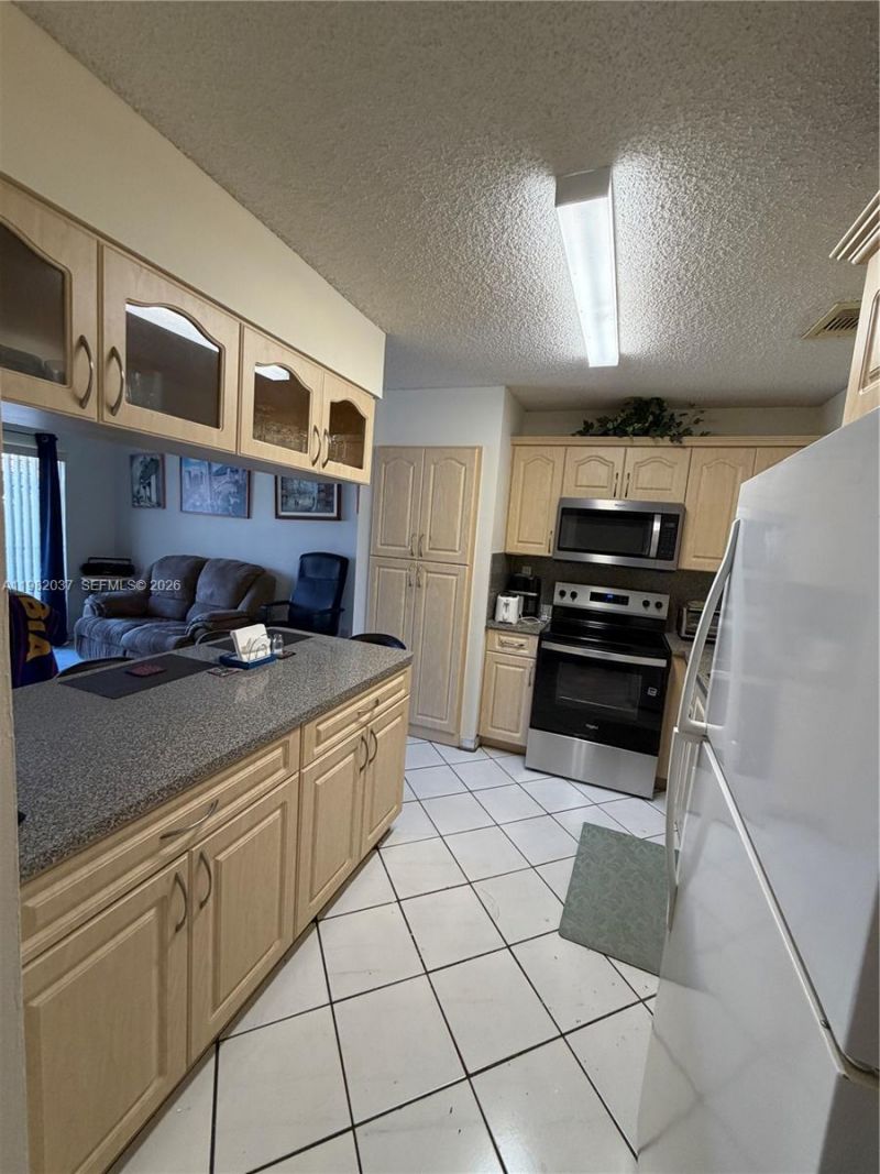 13464 SW 11th Ter , Miami, FL 33184 Photo