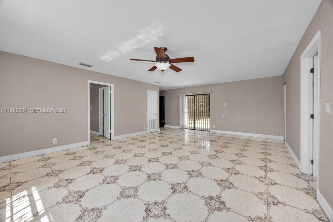 3853 NW 209th St , Miami Gardens, FL 33055 Photo