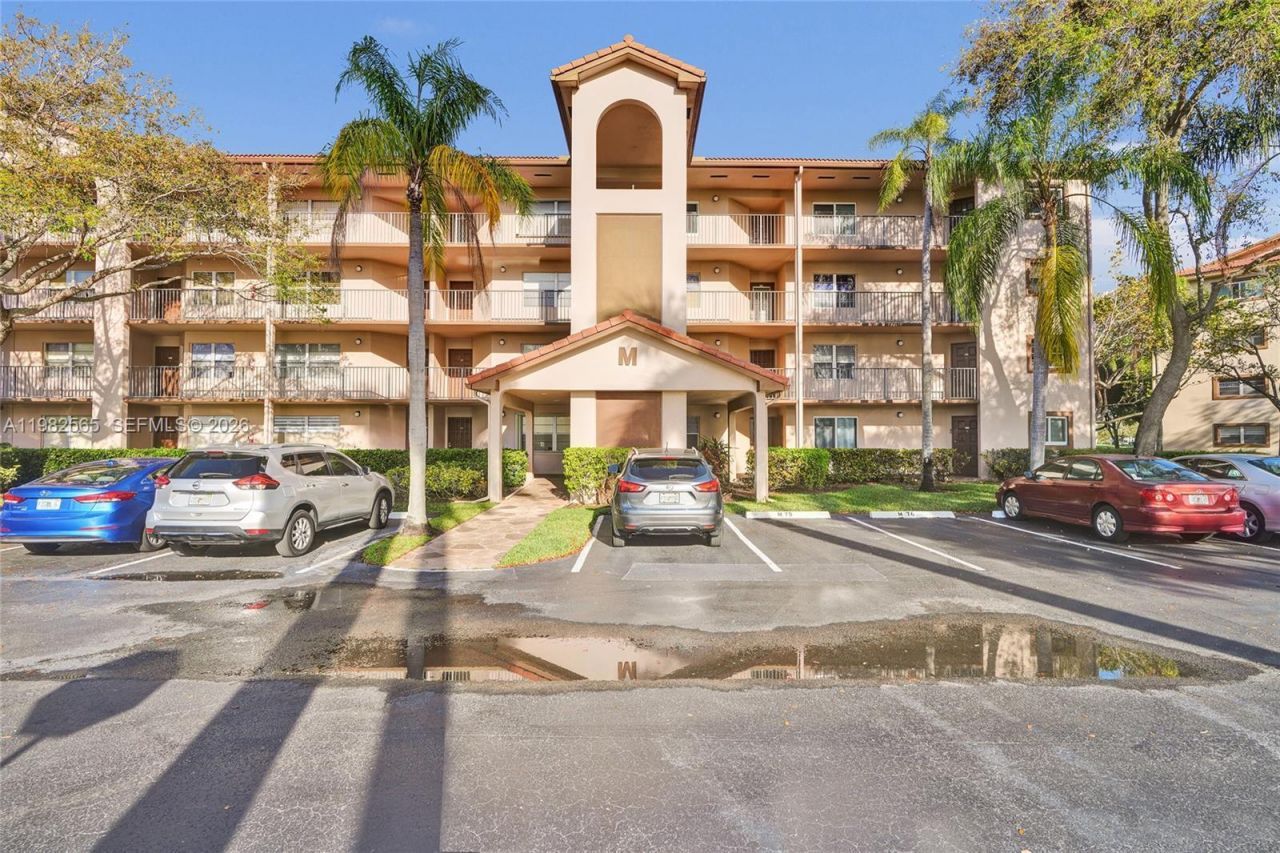 1110 SW 125th Ave, Unit 209M, Pembroke Pines, FL 33027 Photo