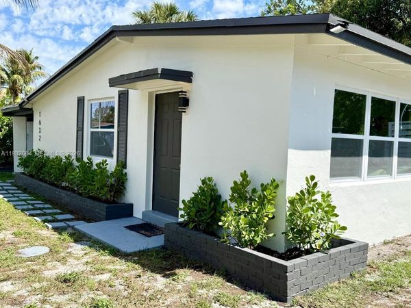 1632 NW 18th Ave, Fort Lauderdale, FL 33311