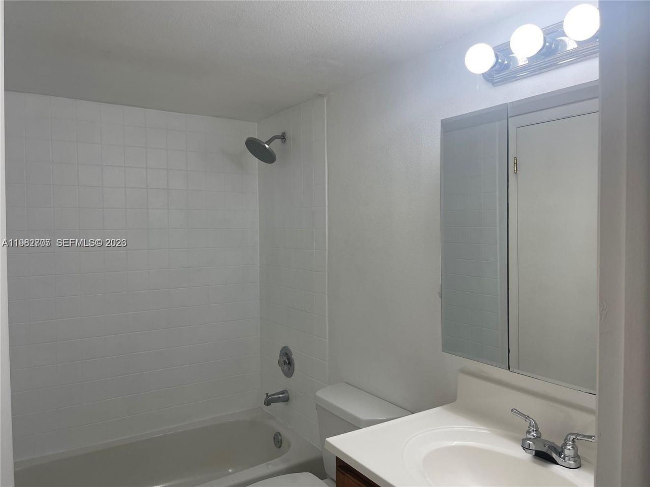 8240 SW 210th St, Unit 215, Cutler Bay, FL 33189 Photo