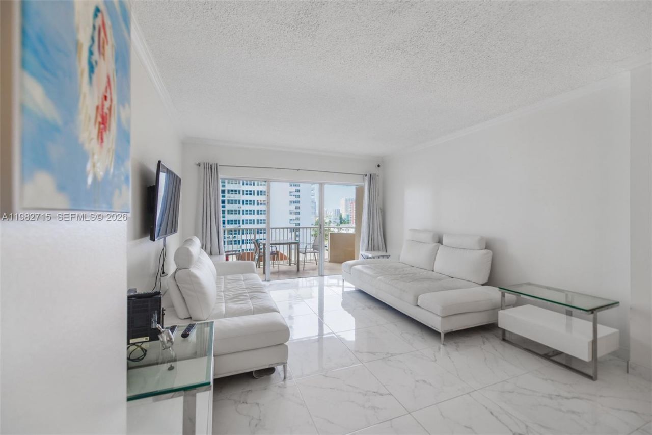 1980 S Ocean Dr, Unit 7A, Hallandale Beach, FL 33009 Photo