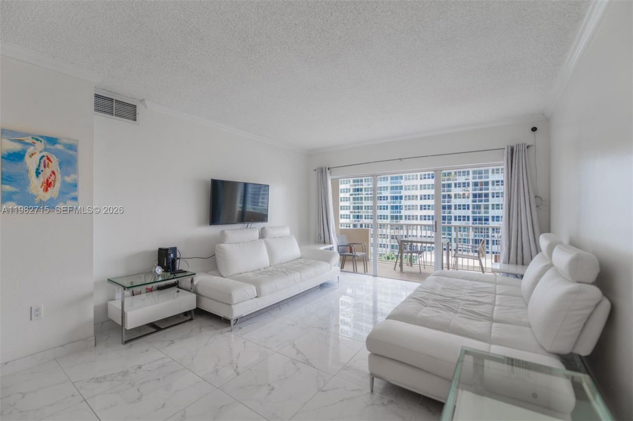 1980 S Ocean Dr, Unit 7A, Hallandale Beach, FL 33009 Photo