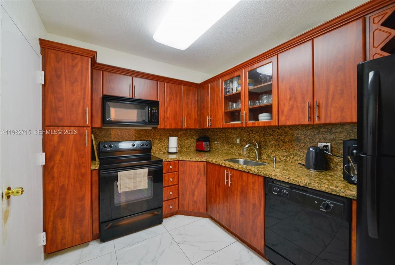 1980 S Ocean Dr, Unit 7A, Hallandale Beach, FL 33009 Photo
