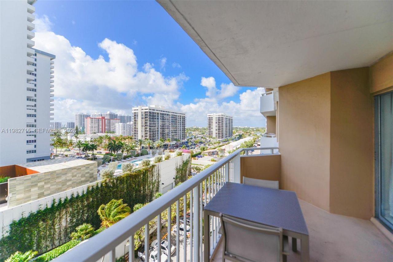 1980 S Ocean Dr, Unit 7A, Hallandale Beach, FL 33009 Photo