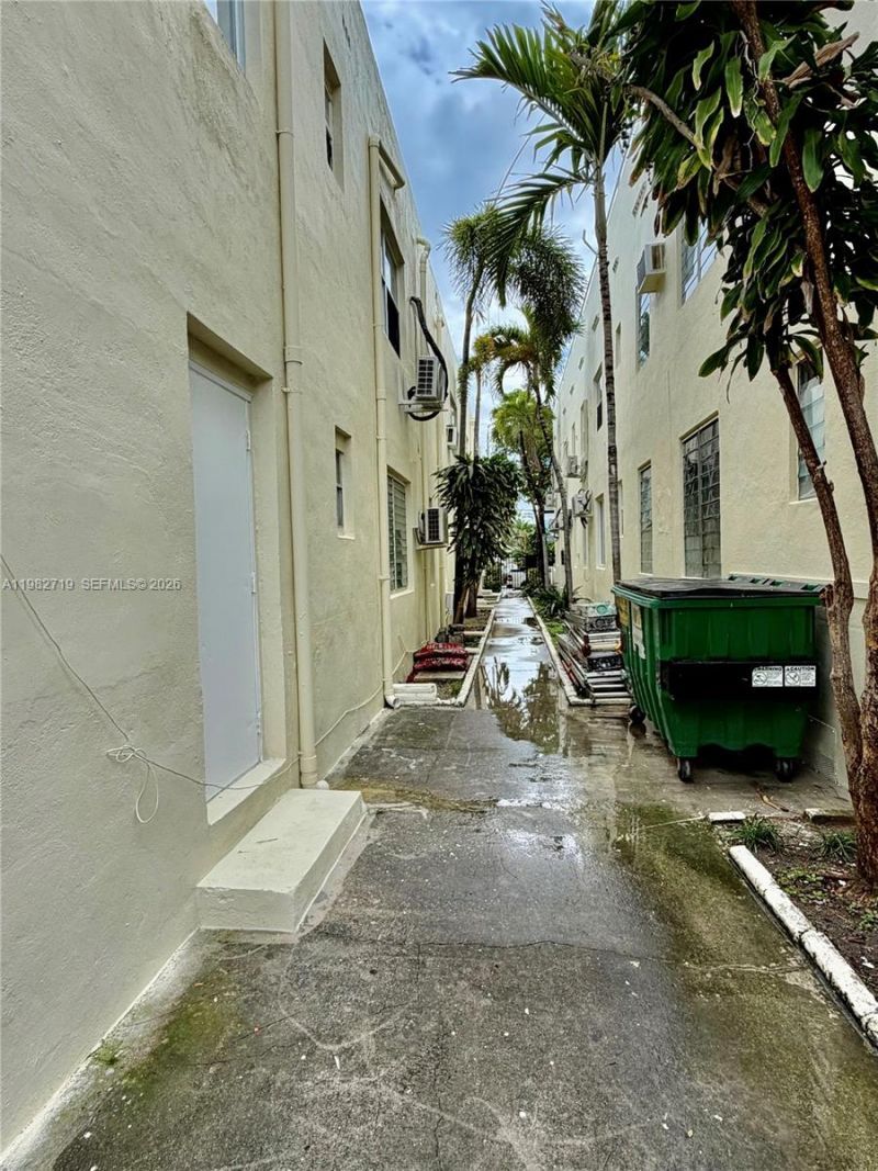 7928 Harding Ave, Unit 5, Miami Beach, FL 33141 Photo