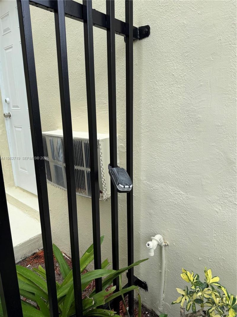 7928 Harding Ave, Unit 5, Miami Beach, FL 33141 Photo