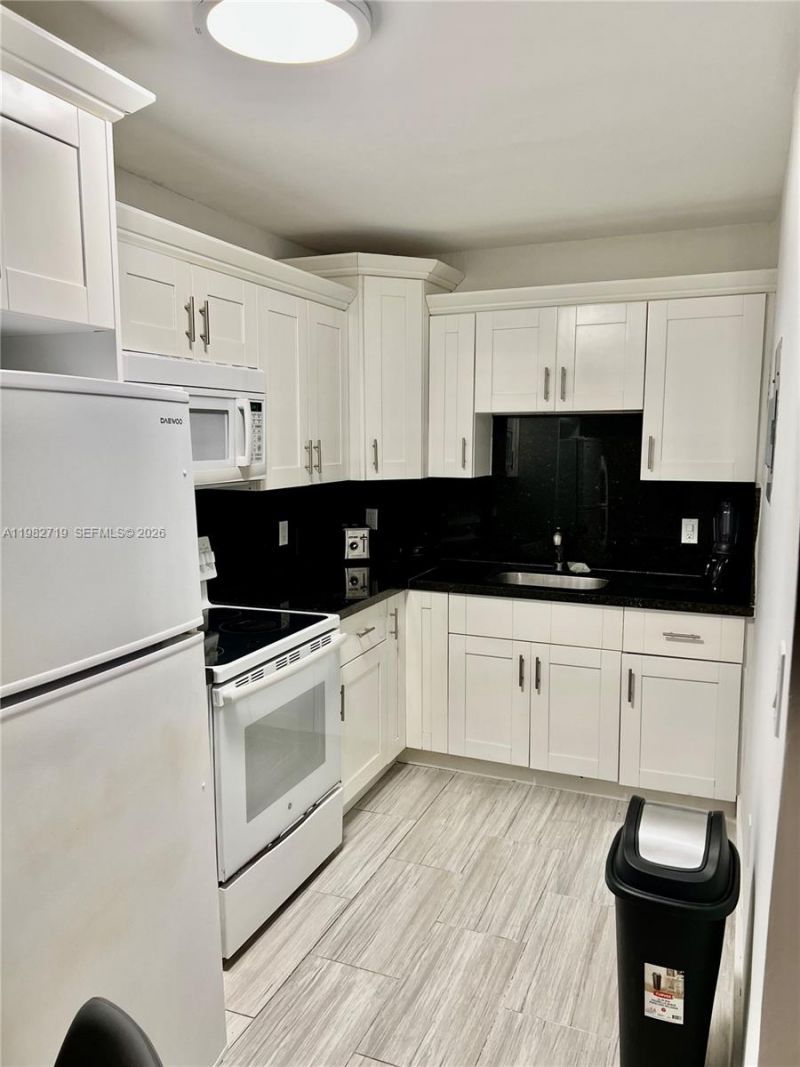 7928 Harding Ave, Unit 5, Miami Beach, FL 33141 Photo