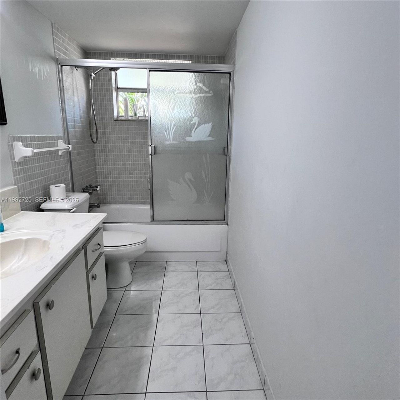 1670 NE 191st St , Unit 403-3, Miami, FL 33179 Photo